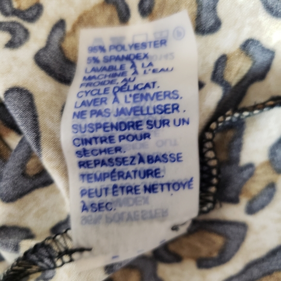 Leapoard Print Dress - Picture 4 of 7